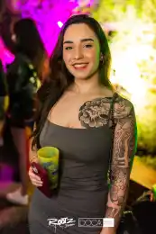 e9b01bc7-981a-42ec-9501-f0e7ec57a5d6.webp
