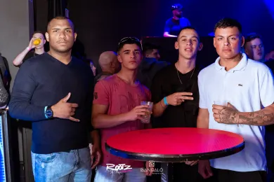 f3b575f6-cf16-4592-ba66-c36499615b8d.webp