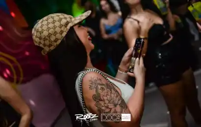 d4240db6-6844-4b56-bcdf-17b4816b33be.webp