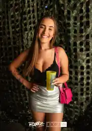 b579726b-c4e8-4ec5-a4de-408df1e1addd.webp