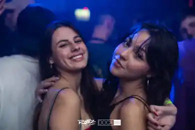 d409069a-b4d8-4918-9771-83df1df86f83.webp