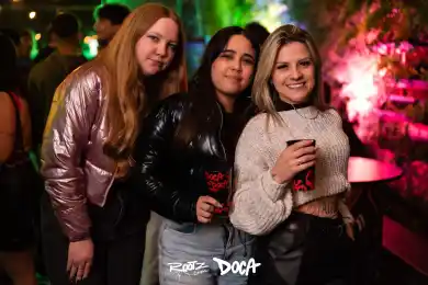 e188d5b6-d815-4879-8168-94d969515155.webp
