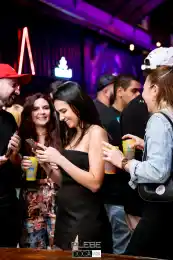 e20cac7b-cec5-4dda-949d-4d216eff8684.webp