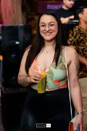 5a0a1d09-a5a6-4ce8-b075-1c182d0cd28f.webp