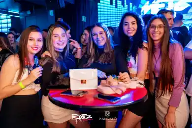 6de13fd2-b05b-4daa-a4f3-b8b8386d3aef.webp