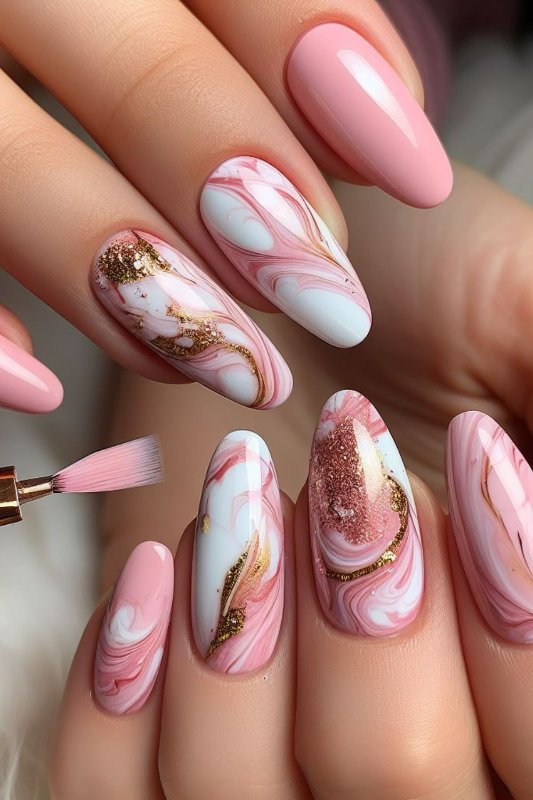 MANUCURE  PEDICURE ESTHETIQUE