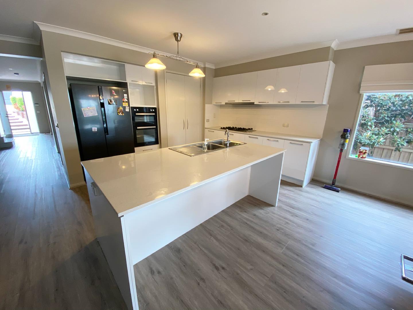 Central island with integrated sink
