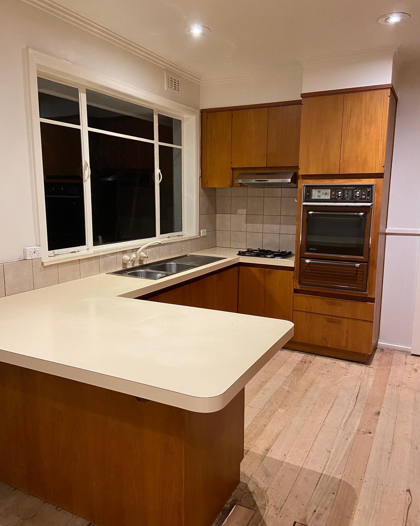 Kitchen before resurfacing