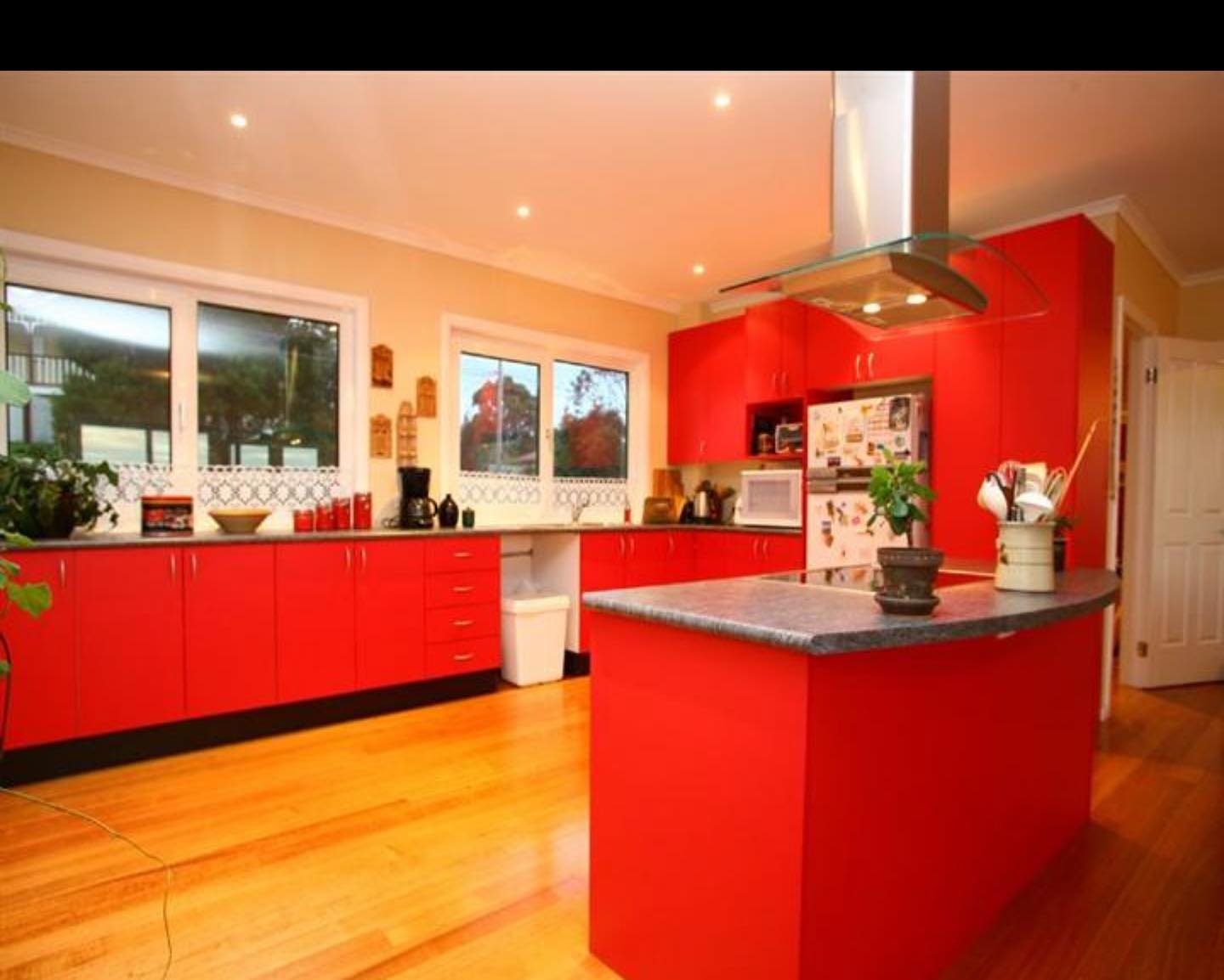 Kitchen before resurfacing