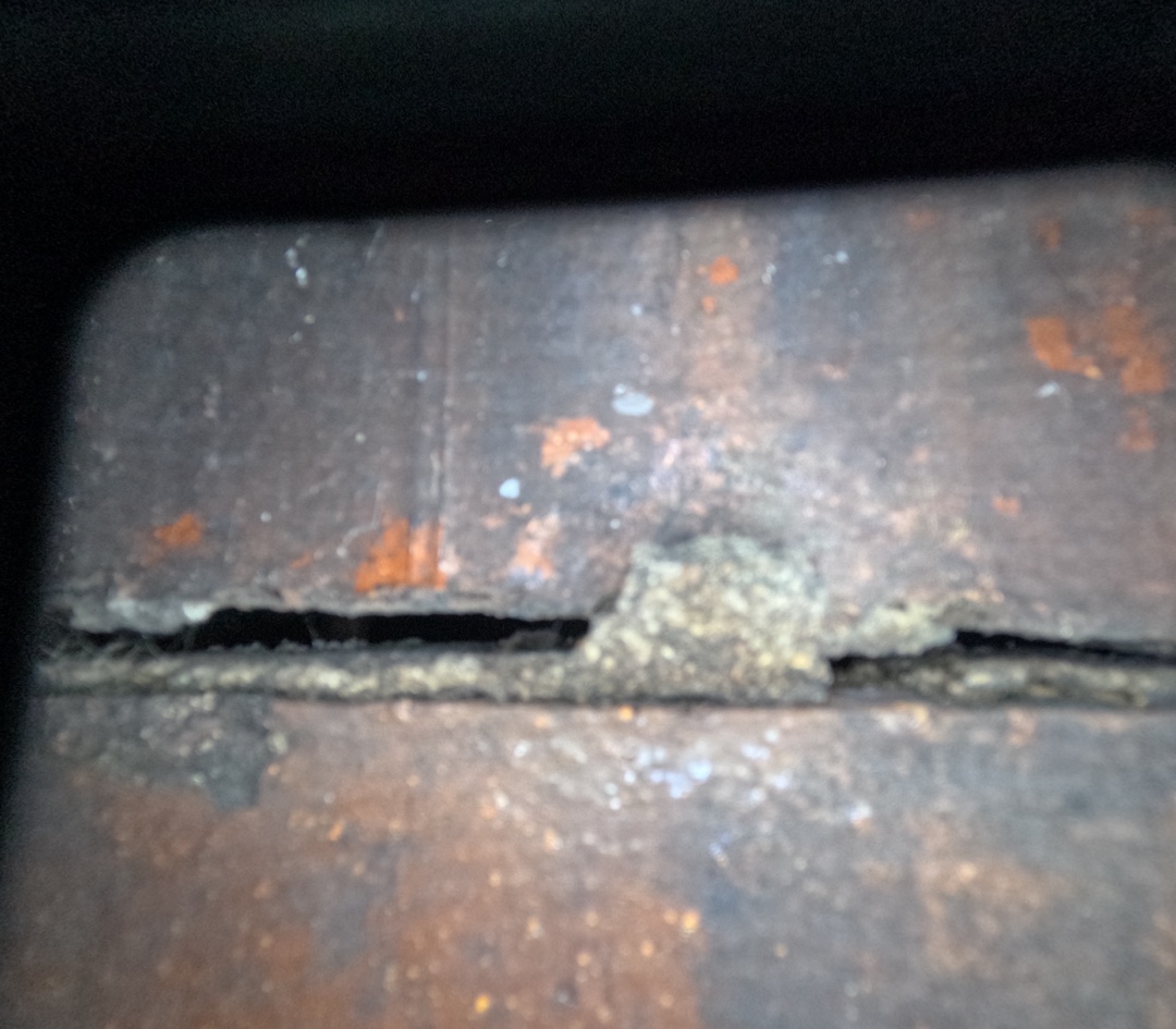 Clearing blockages from chimney