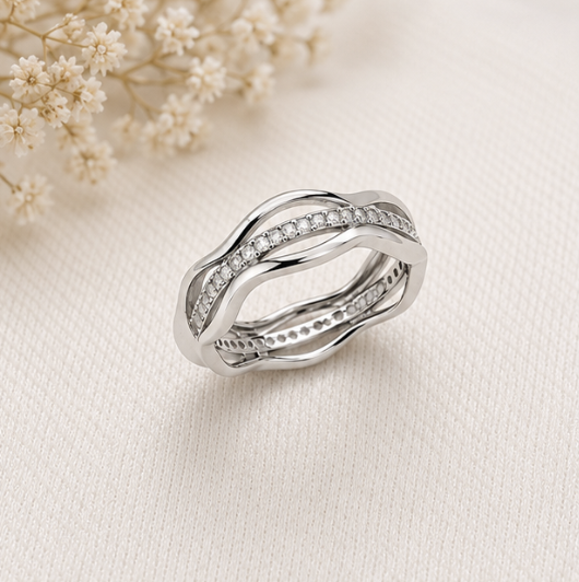 Eterna Wave Diamond Ring Silver 925 by Aurra Jewels