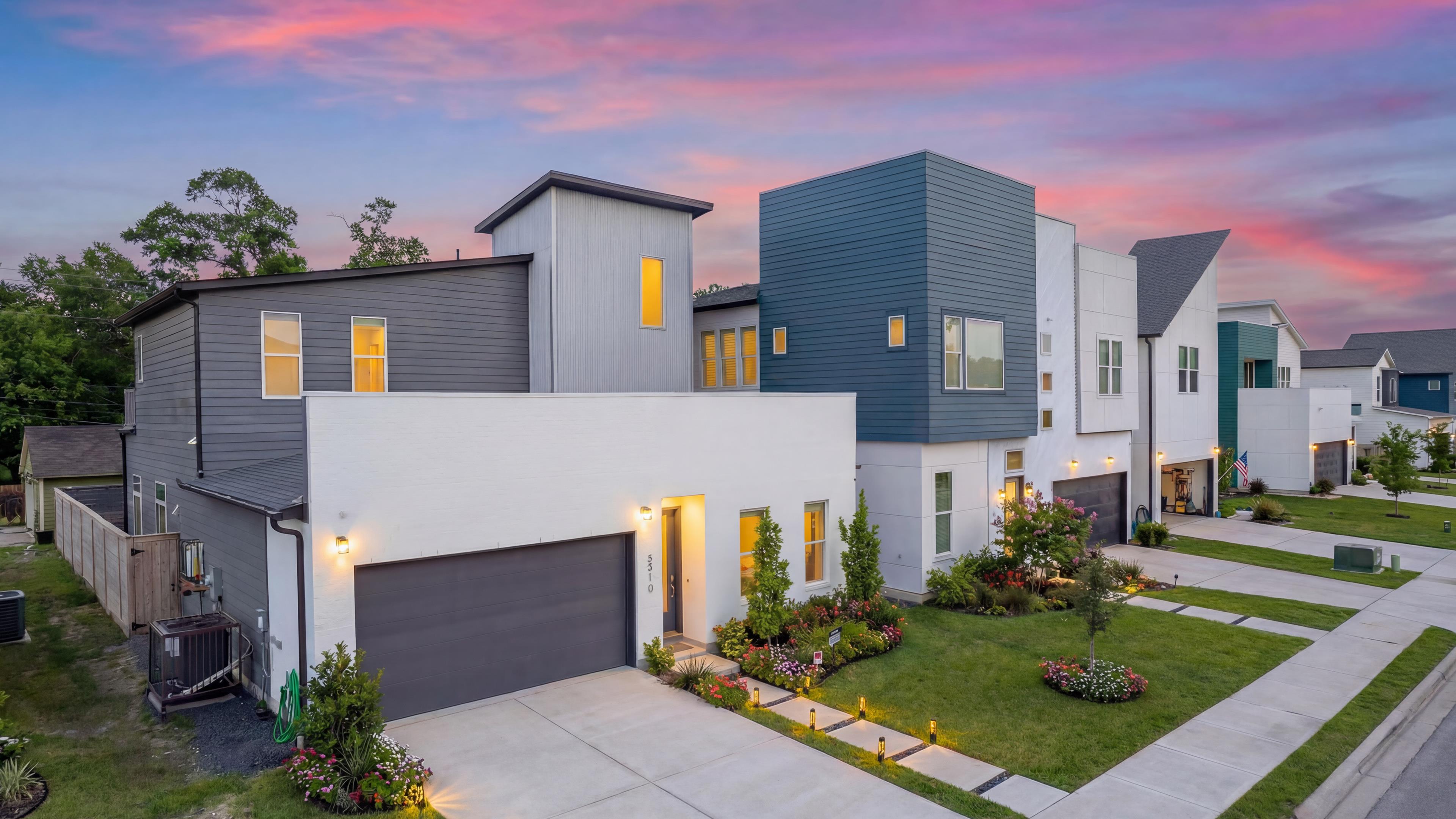 Avondale Houston exterior street view with two-car garage