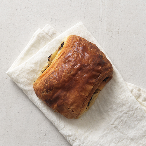 Cho­co­la­te & Ha­zelnut Crois­sant