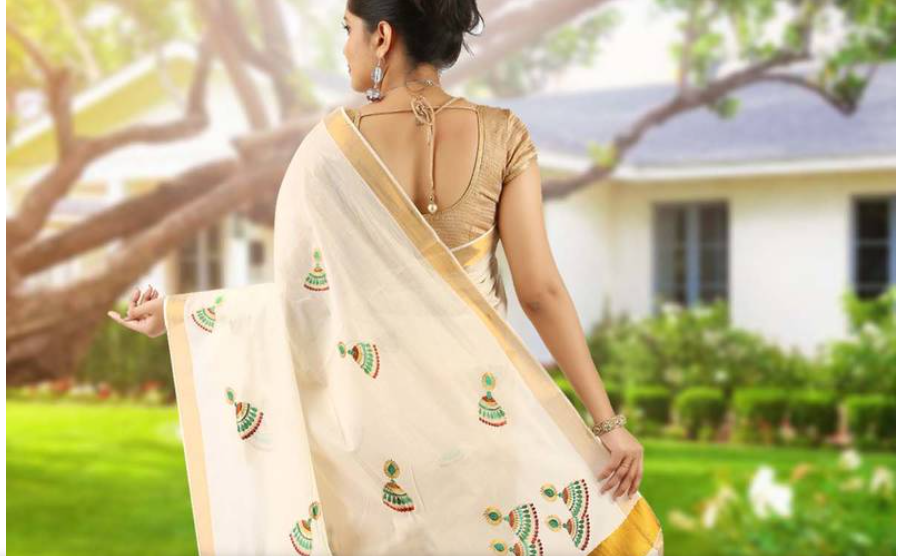 Traditional Kasavu Saree