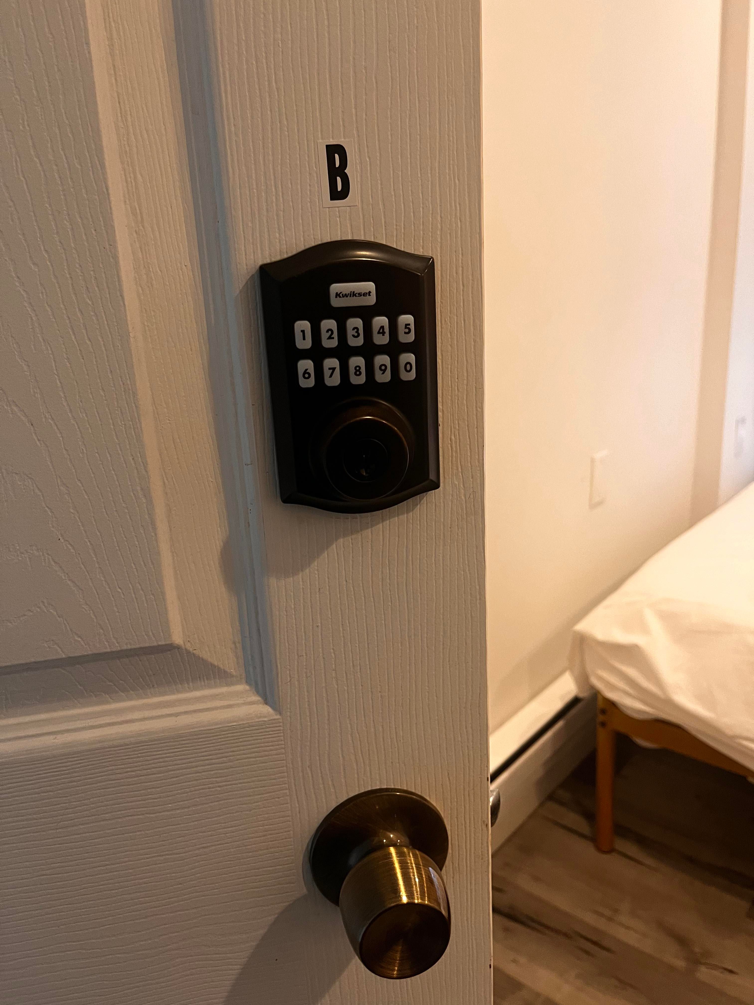 1 Bedroom Rental – 1913 W Diamond St #3B, Philadelphia, PA 19121