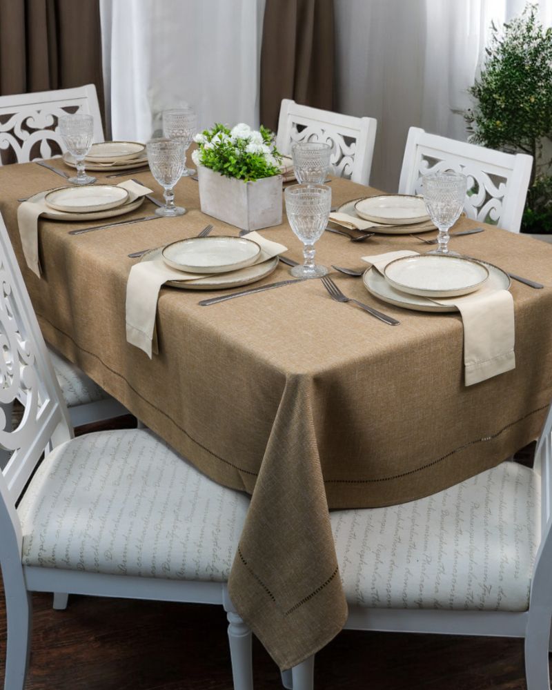 Toalha de Mesa Castanho