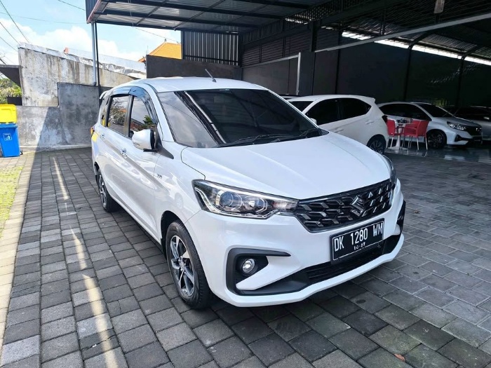 SUZUKI ERTIGA