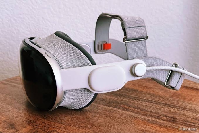 Apple Vision Pro with headband