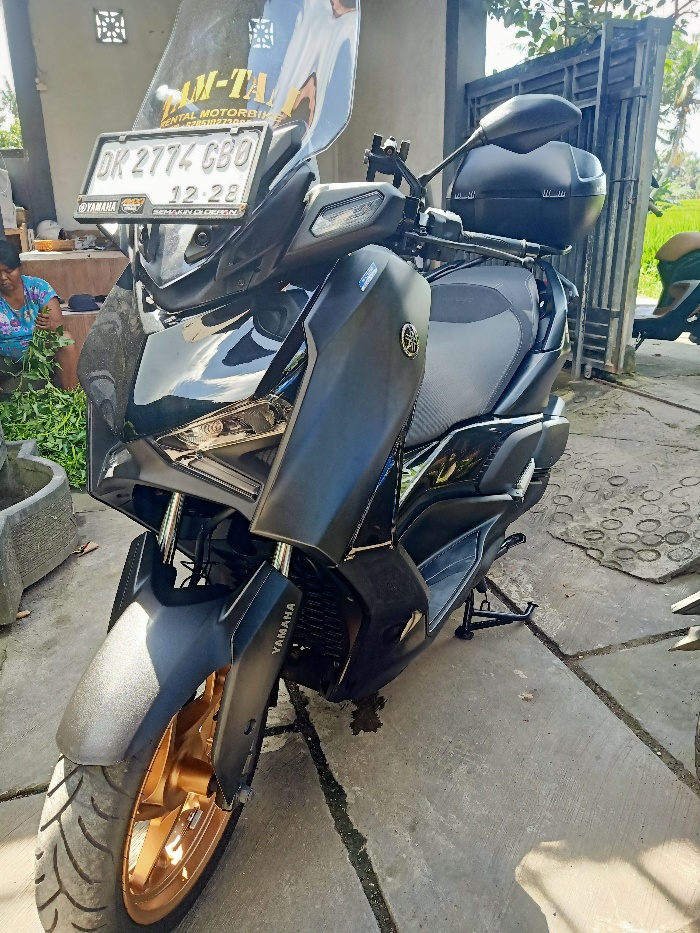 Yamaha XMAX