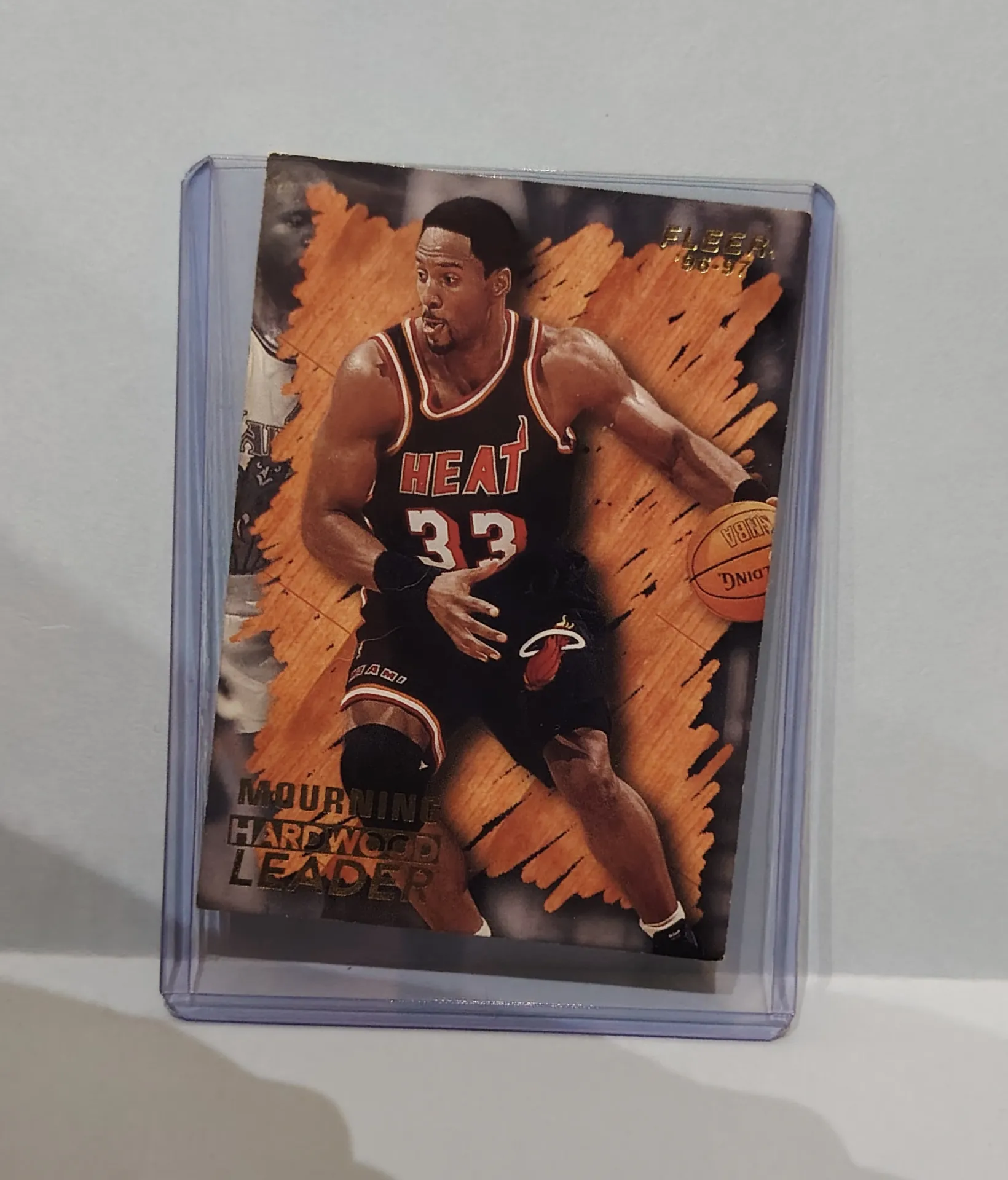 1996-97 Fleer Alonzo Mourning #133 Hardwood Leader
