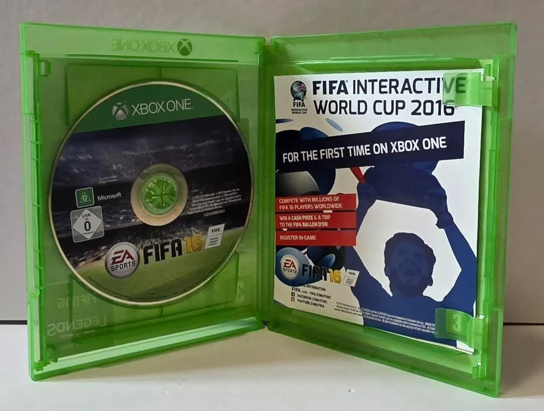 FIFA 16 за Xbox One — PAL издание