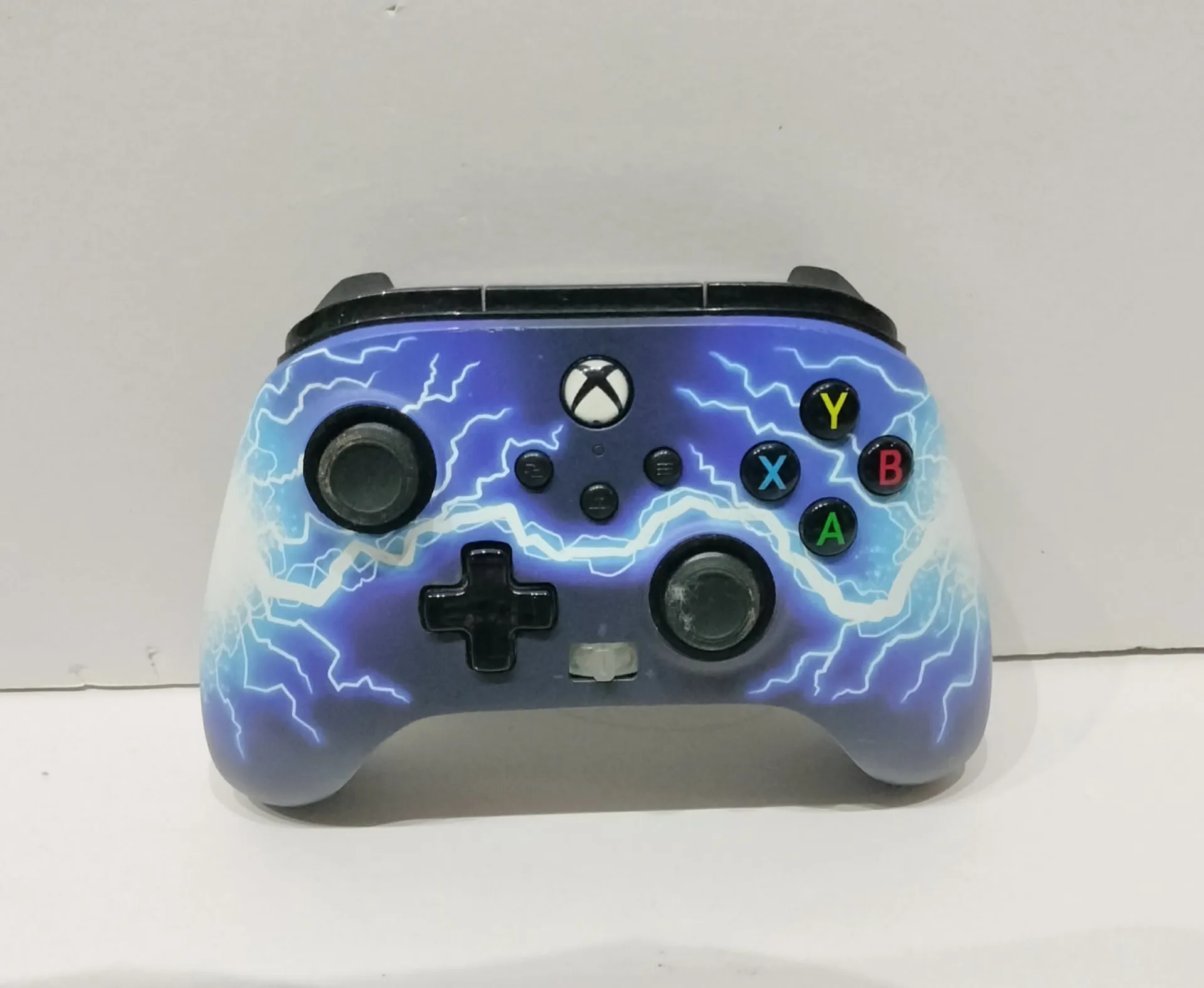 PowerA Enhanced Wired Controller за Xbox – Arc Lightning