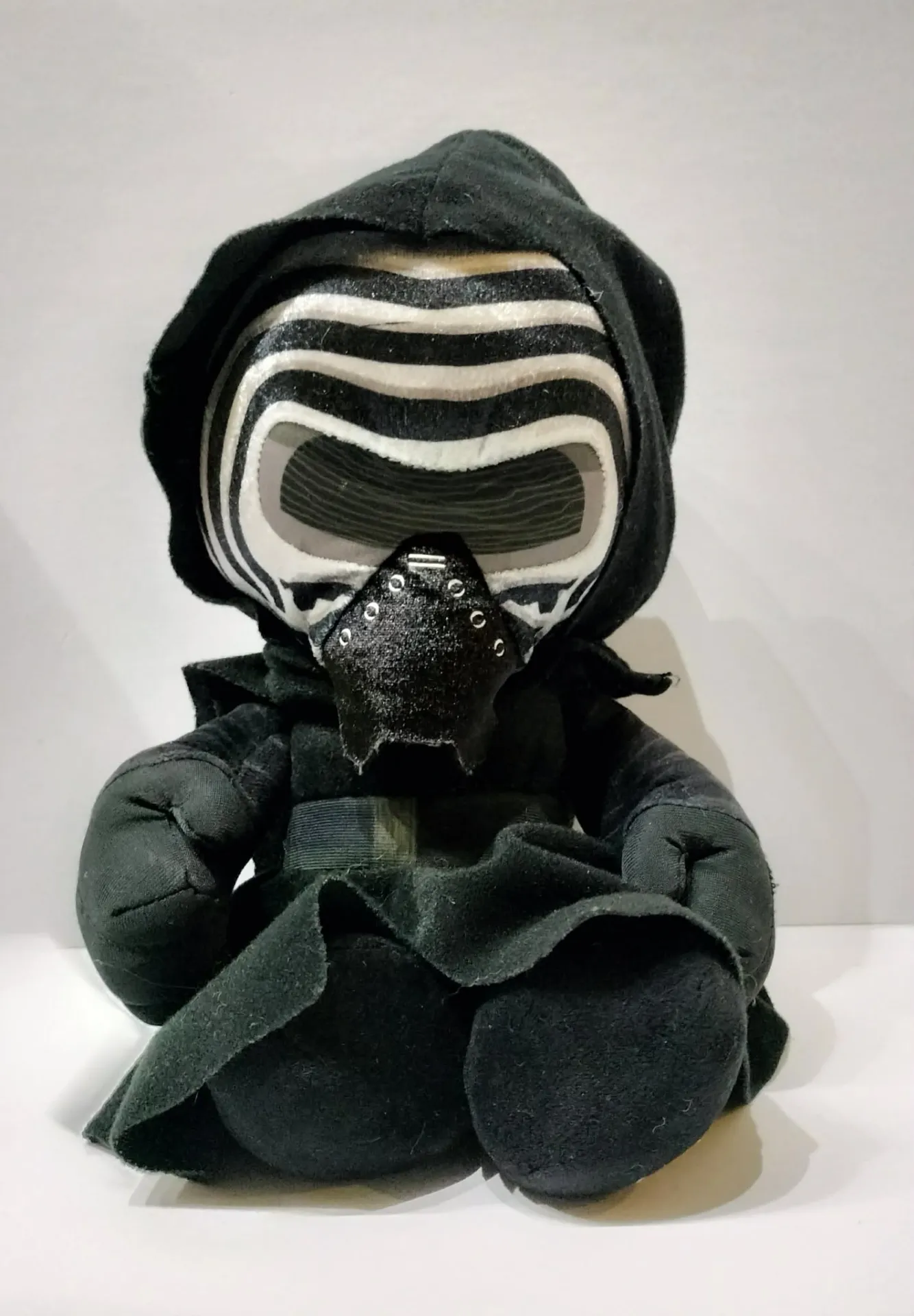 Плюшена играчка Star Wars Kylo Ren
