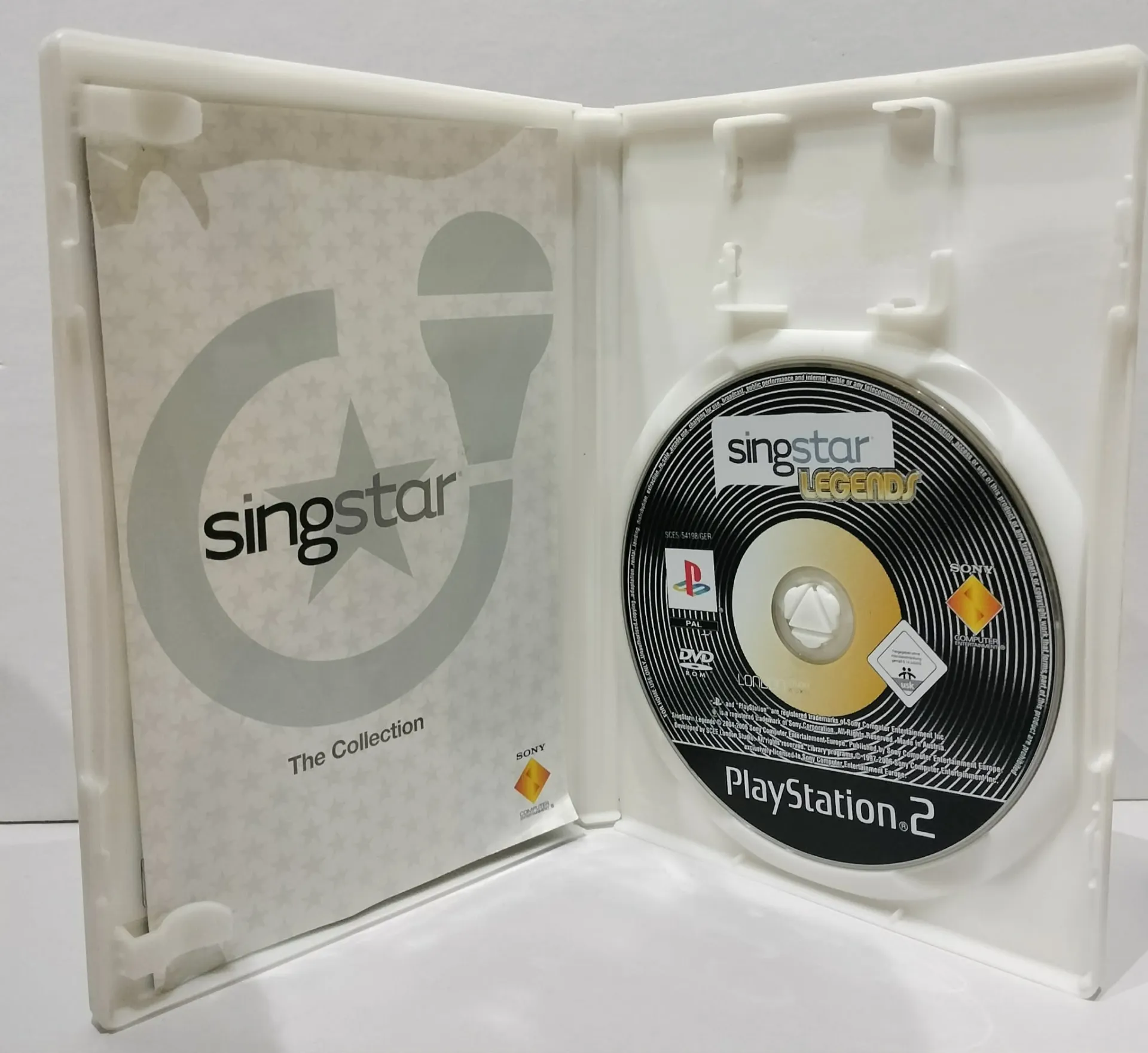 SingStar Legends за PlayStation 2 — PAL немска bundle версия