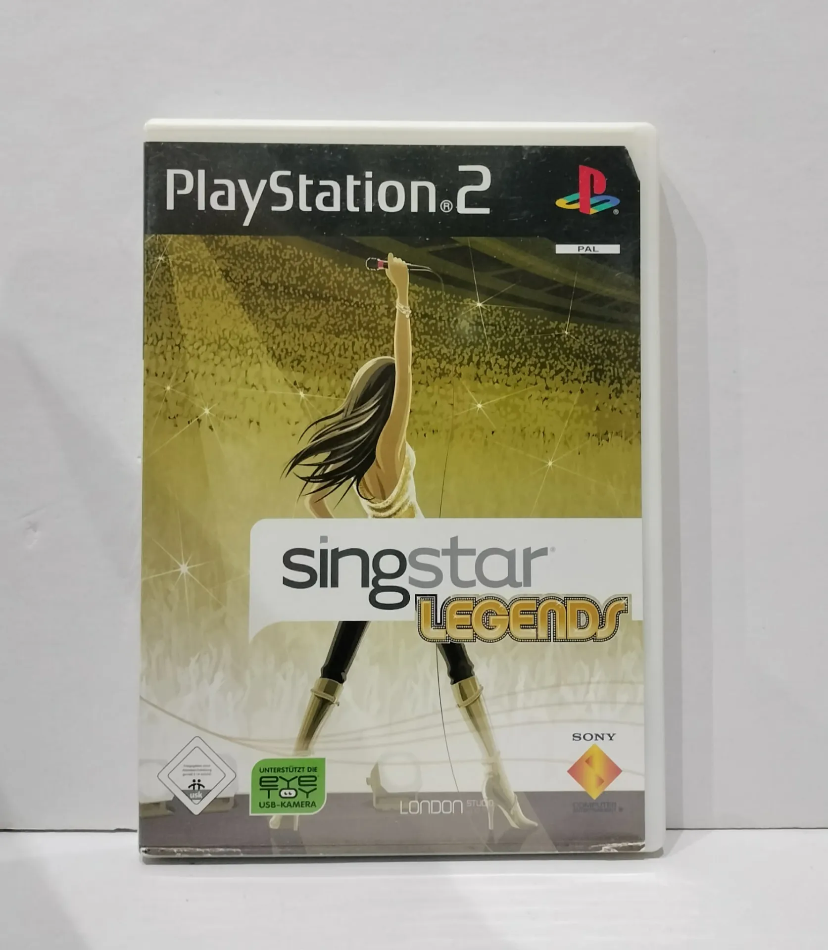 SingStar Legends за PlayStation 2 — PAL немска bundle версия