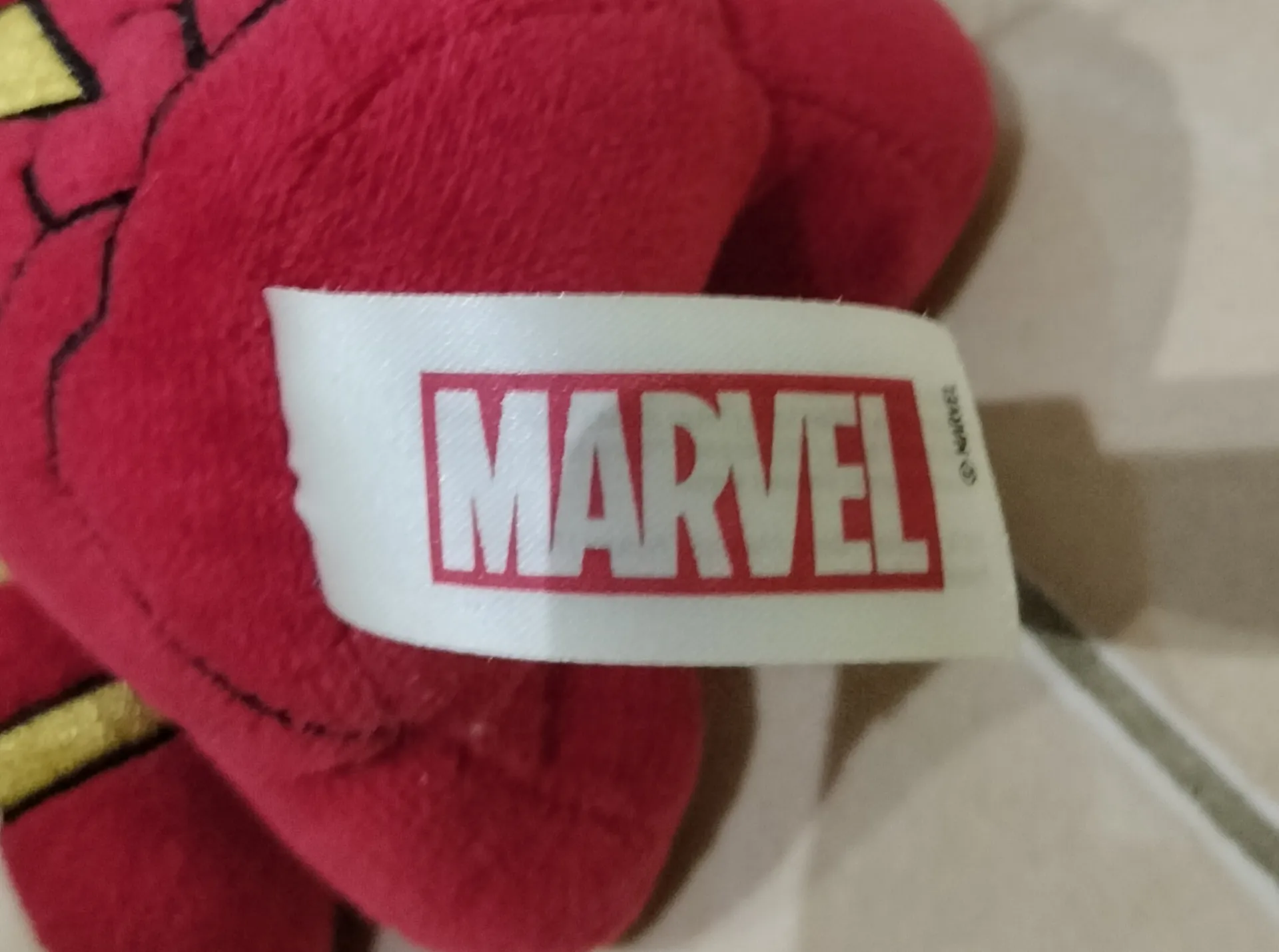 Marvel Iron Man плюшена играчка с етикет