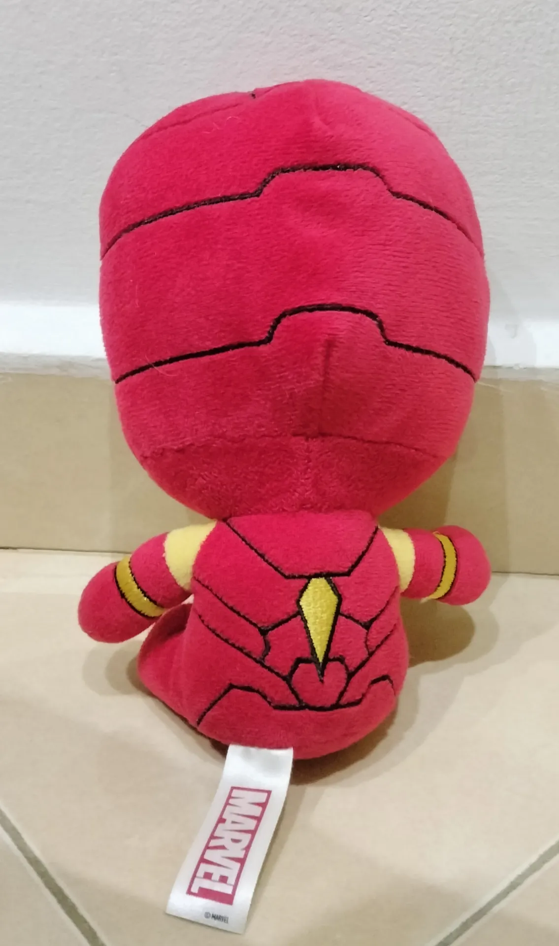 Marvel Iron Man плюшена играчка с етикет