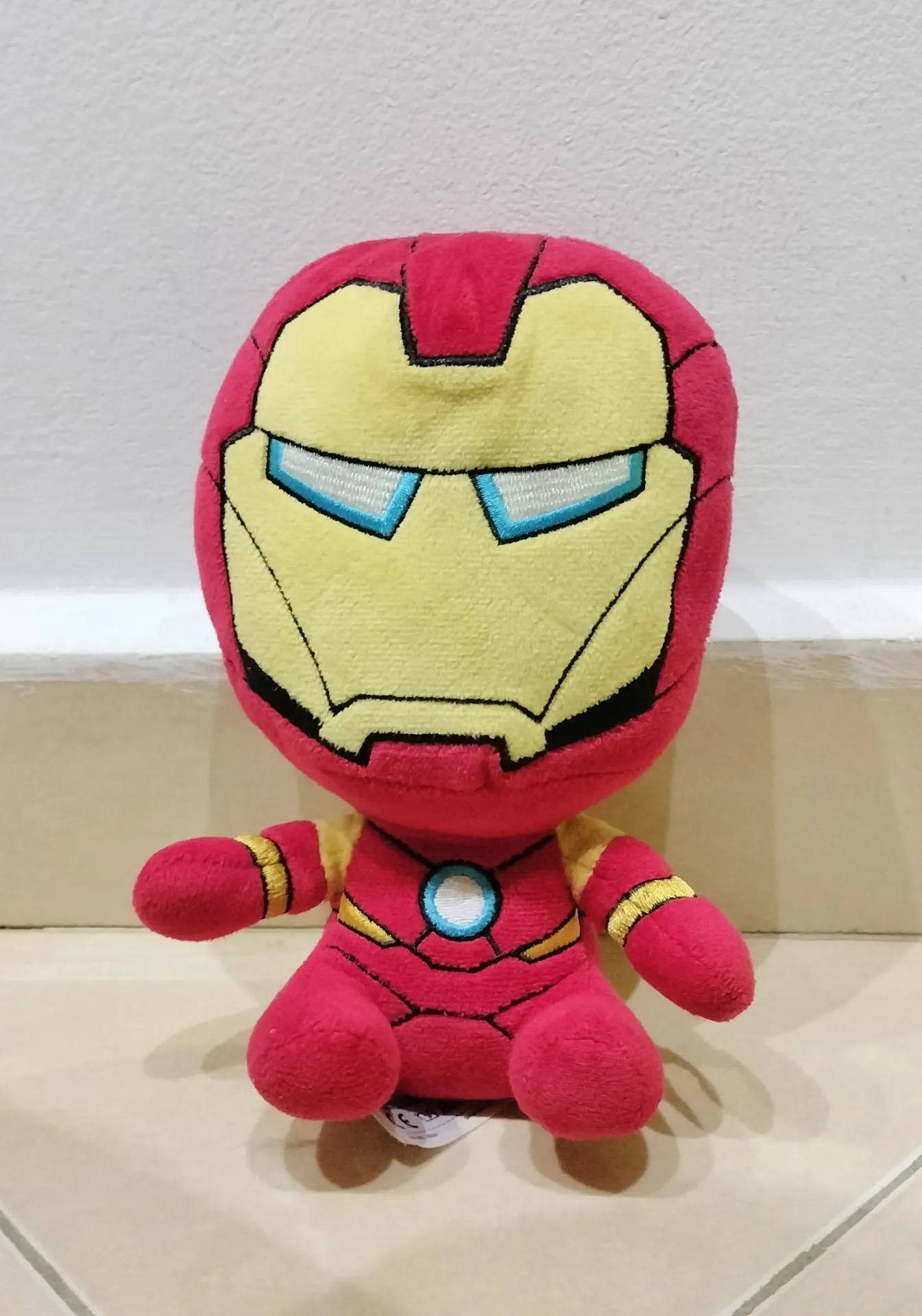Marvel Iron Man плюшена играчка с етикет