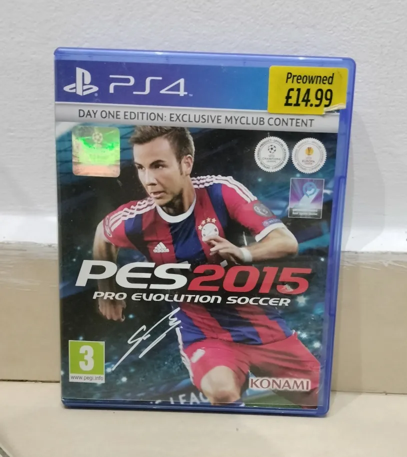 PES 2015 Pro Evolution Soccer - PlayStation 4 Day One Edition