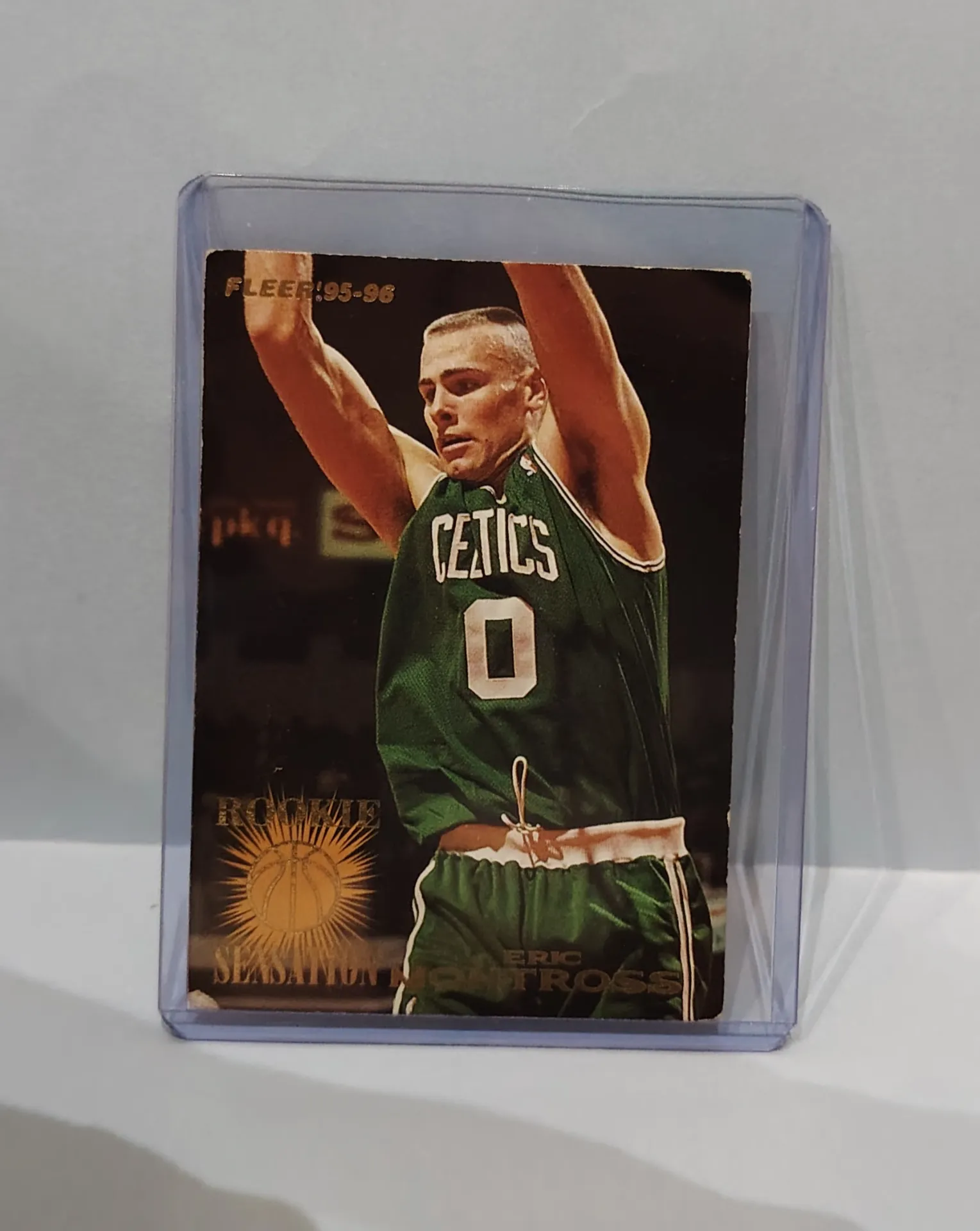 1995-96 Fleer European Eric Montross #216 Basketball Card