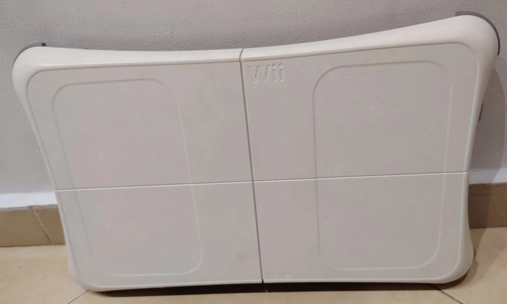 Nintendo Wii Fit Plus with Balance Board - PAL European Version Complete in Box