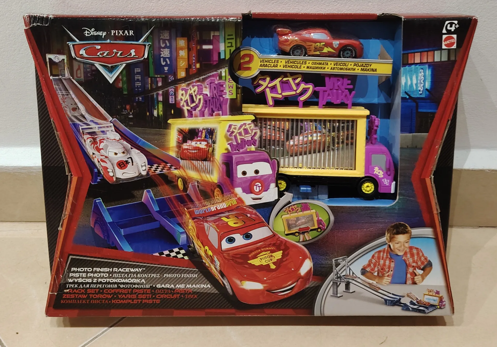 Disney Pixar Cars Photo Finish Raceway Track Set