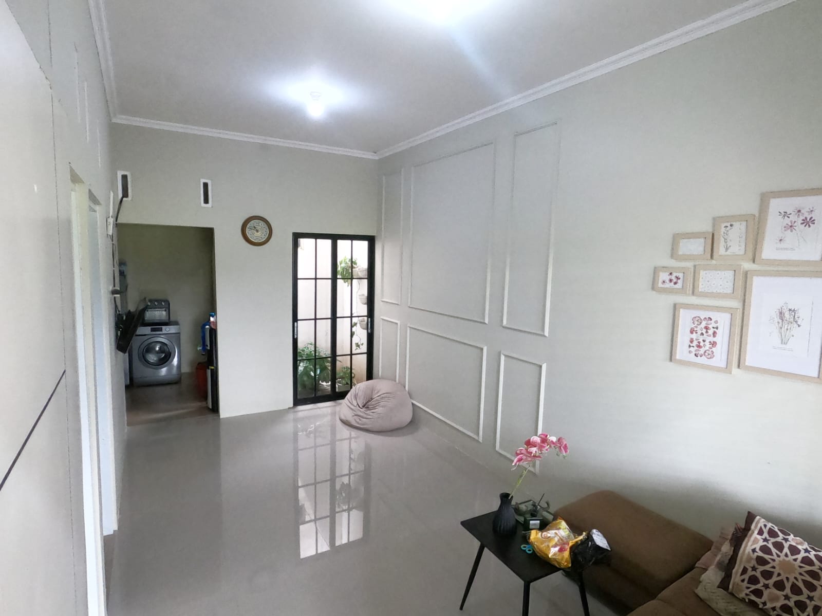 DIJUAL CEPAT Rumah Siap Huni Minimalis Modern view 2