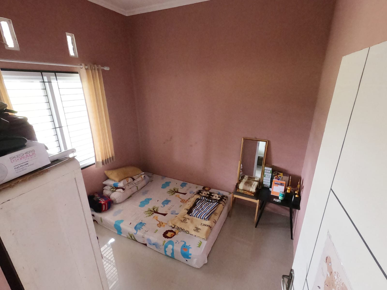 DIJUAL CEPAT Rumah Siap Huni Minimalis Modern view 4