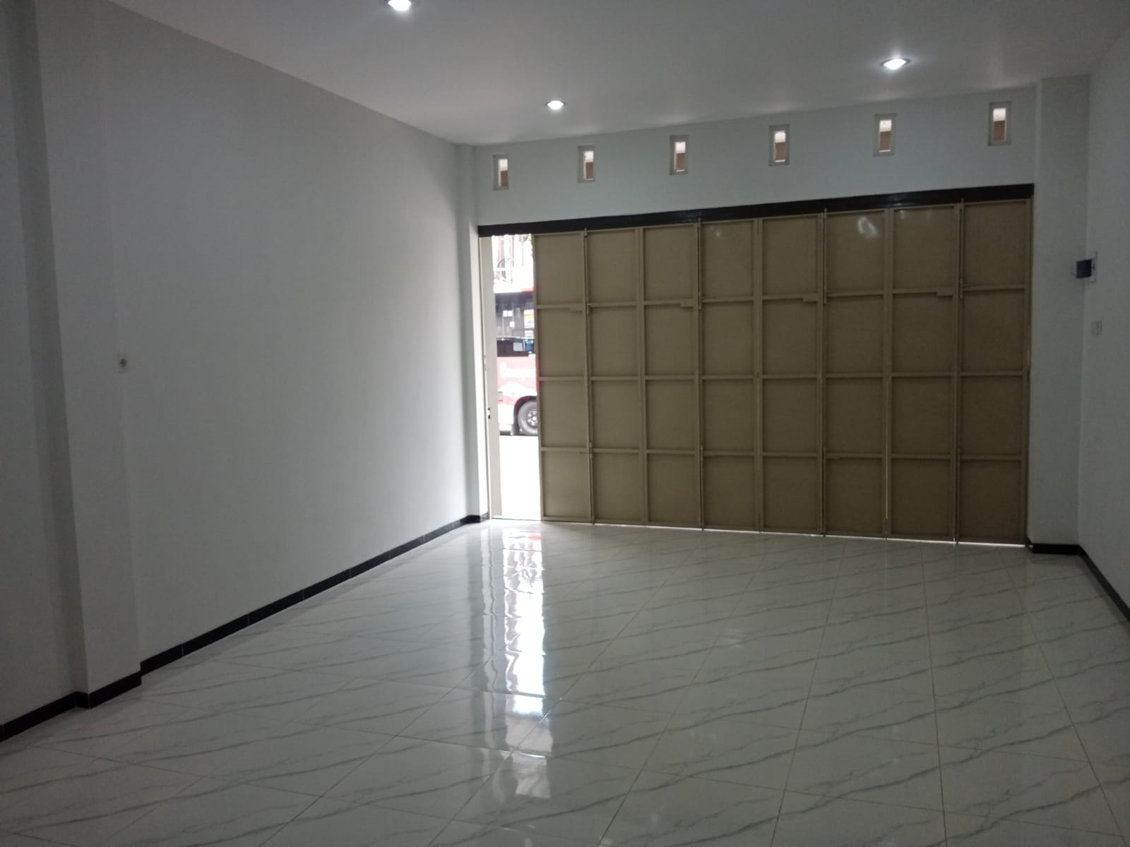 Disewakan Ruko Baru Gress Lebar 8 meter  Lokasi Premium Dalam Kota Purwokerto view 5