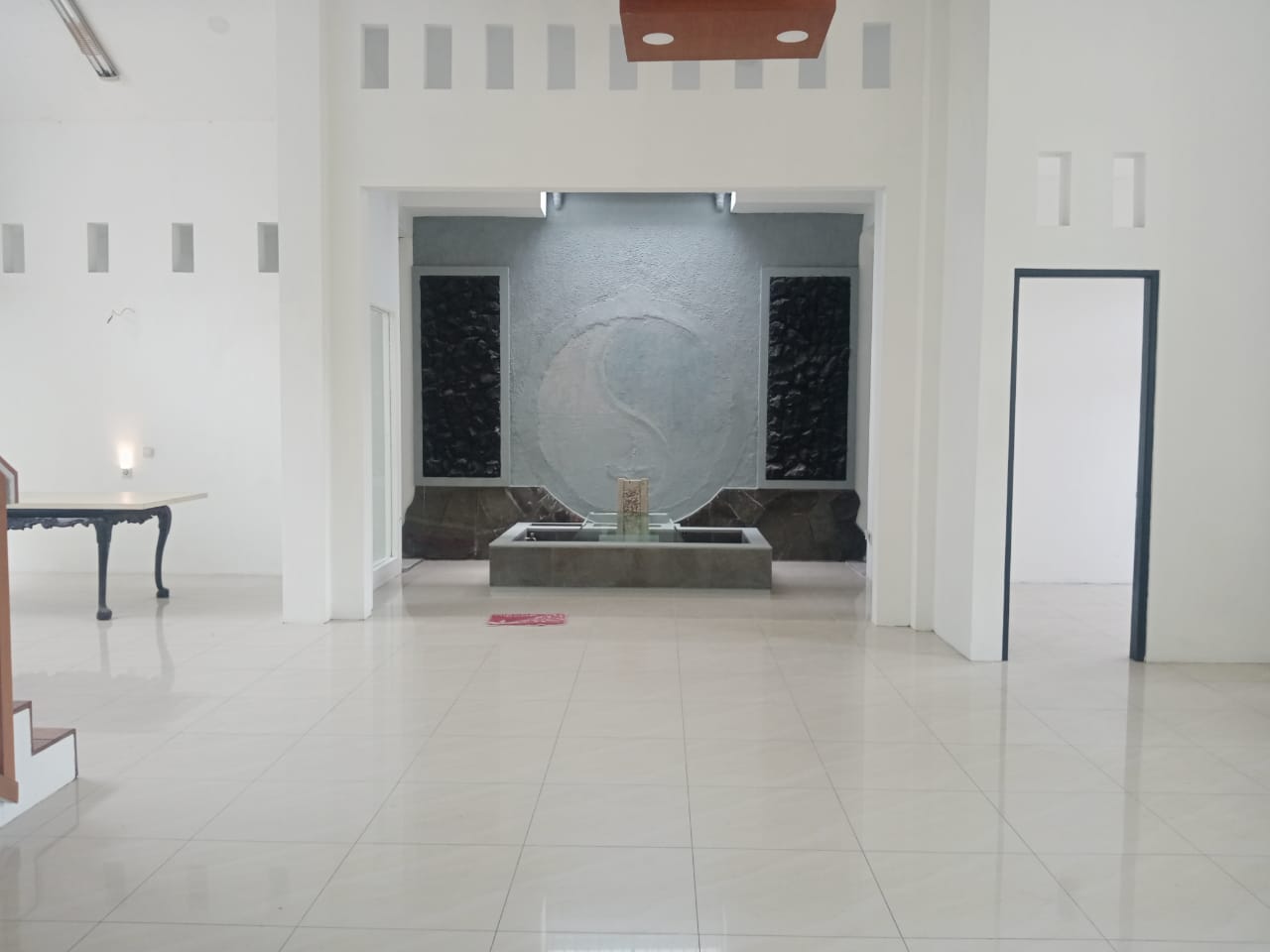 Dijual Cepat Bangunan Bergaya Kontemporer Di Pusat Kota Purwokerto - 5 Menit Alun-Alun view 3