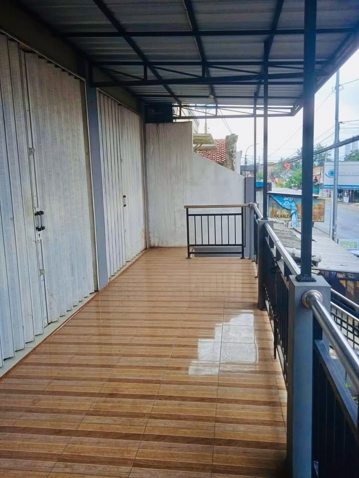 Dijual Cepat Ruko + Kos-Kosan Strategis di Pusat Kota Gombong view 3