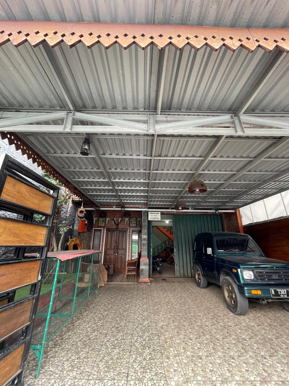 DIJUAL Rumah Bergaya Vintage Siap Huni Dekat Kampus view 1
