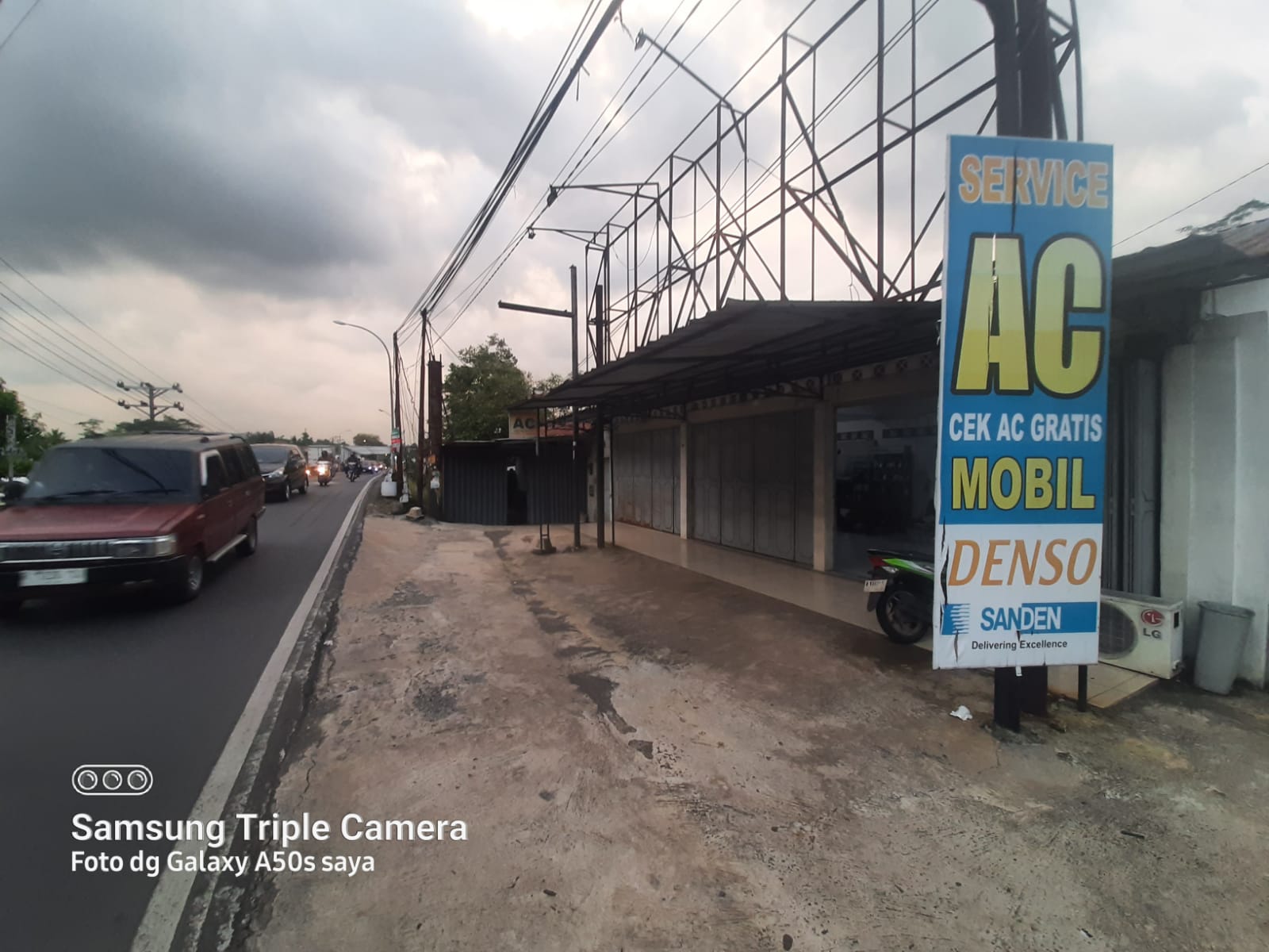 Dijual Tanah Bonus Bangunan dan Toko Pinggir Jalan Utama Banyumas Cocok untuk Gudang view 4