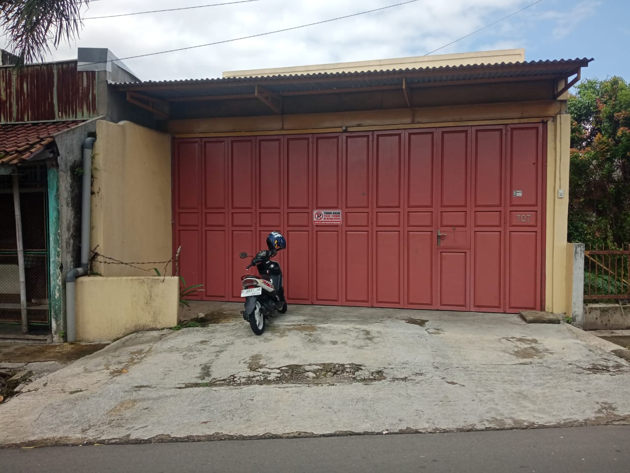 Dijual Toko Dan Rumah Strategis Cocok Untuk Retail Dan Kosan view 1