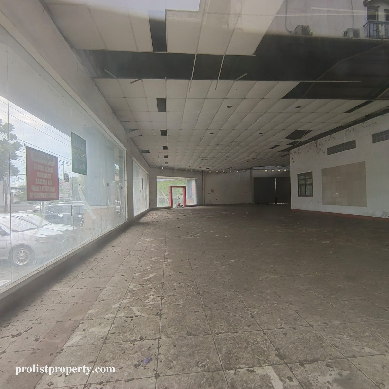 Dijual Gedung Showroom Lokasi Jl Jend Sudirman Purwokerto. view 4