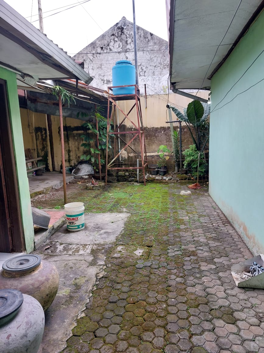 Dijual Rumah Bangunan Jawa Halaman Luas Di Purwokerto Barat view 4