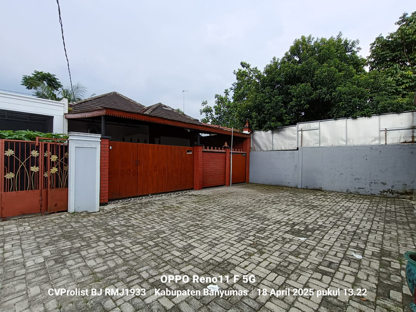 Dijual Rumah Bagus 7 Menit Ke Pusat Kota Purwokerto view 2