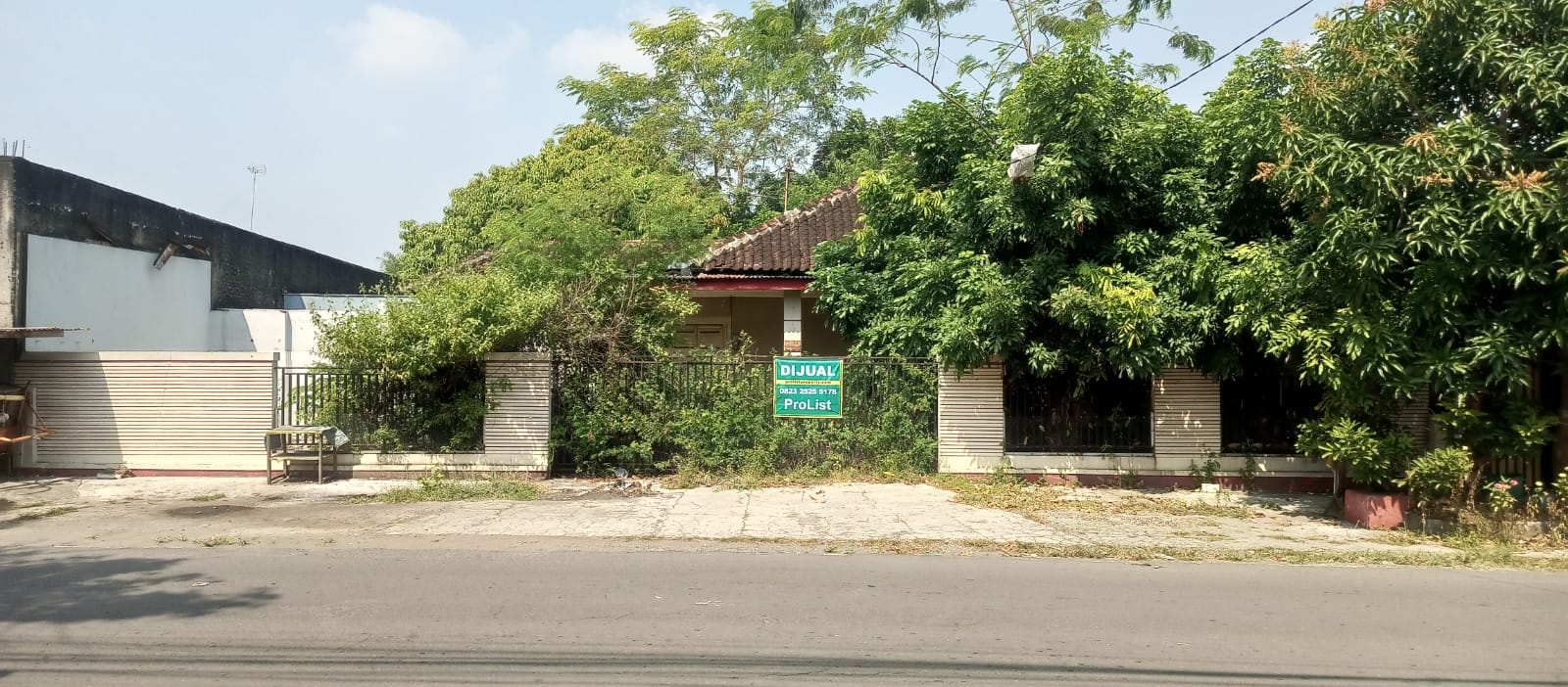 Dijual Rumah Halaman Luas 735m2, 3menit Pasar Kota Sragen view 1