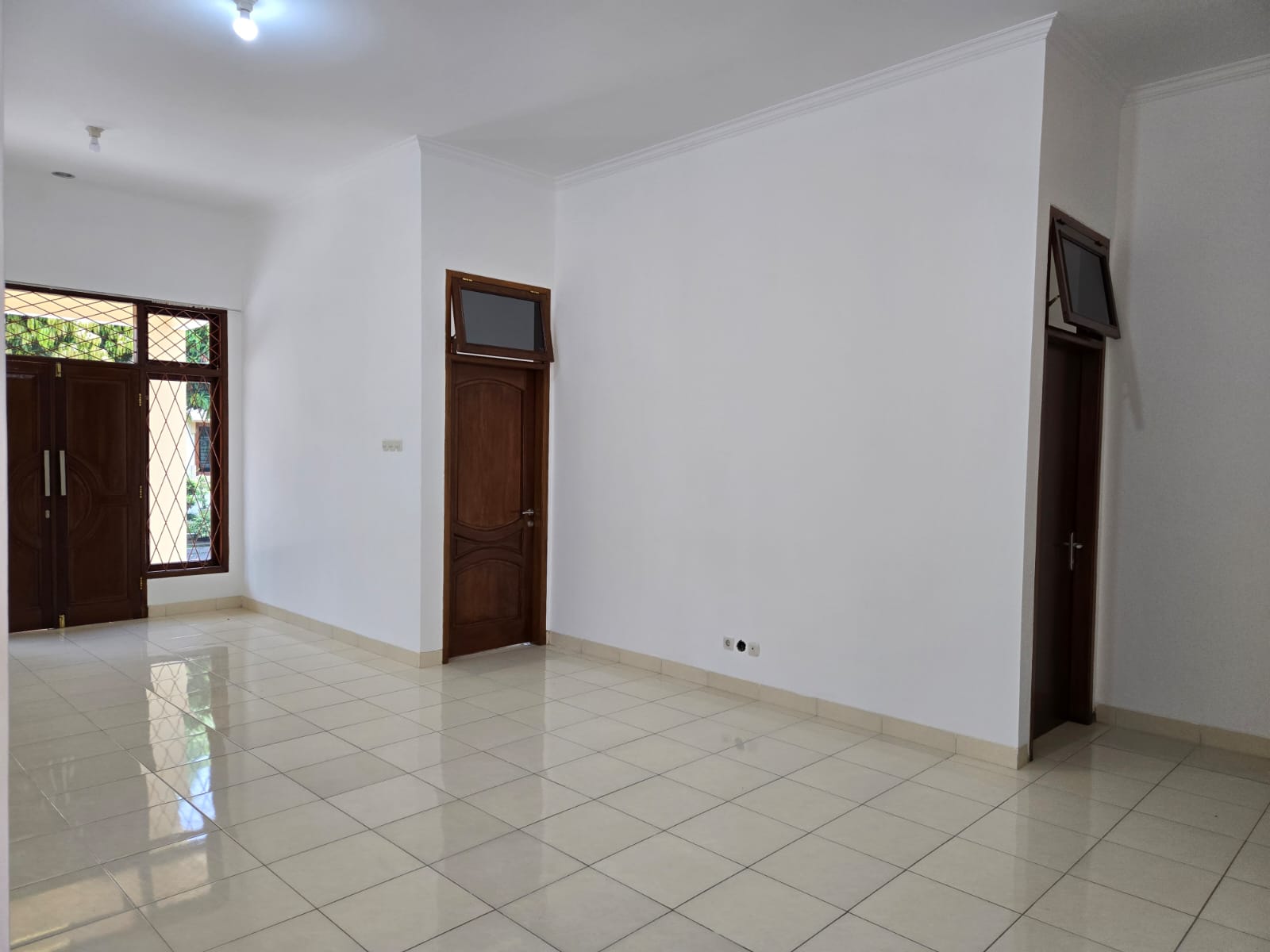 Rumah Cantik Kawasan Elite Strategis Area Utara Purwokerto view 4