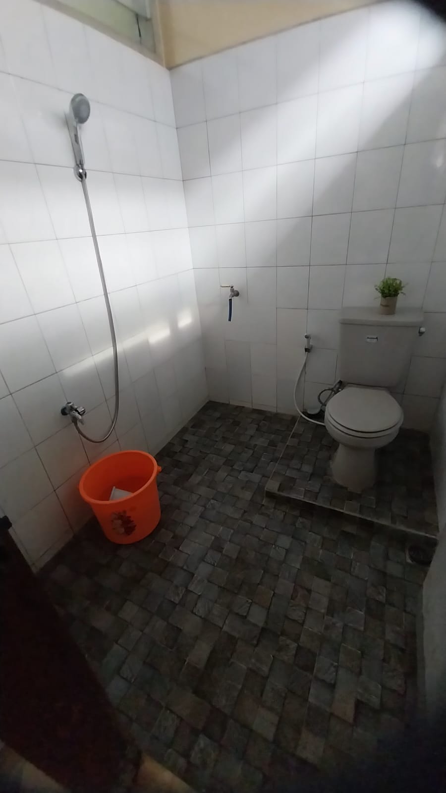  Rumah Halaman Luas Strategis Selangkah Ke Pusat Kota Purwokerto view 4